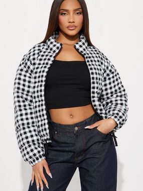 New Check Plaid Cropped Puffer Jacket - Black & White